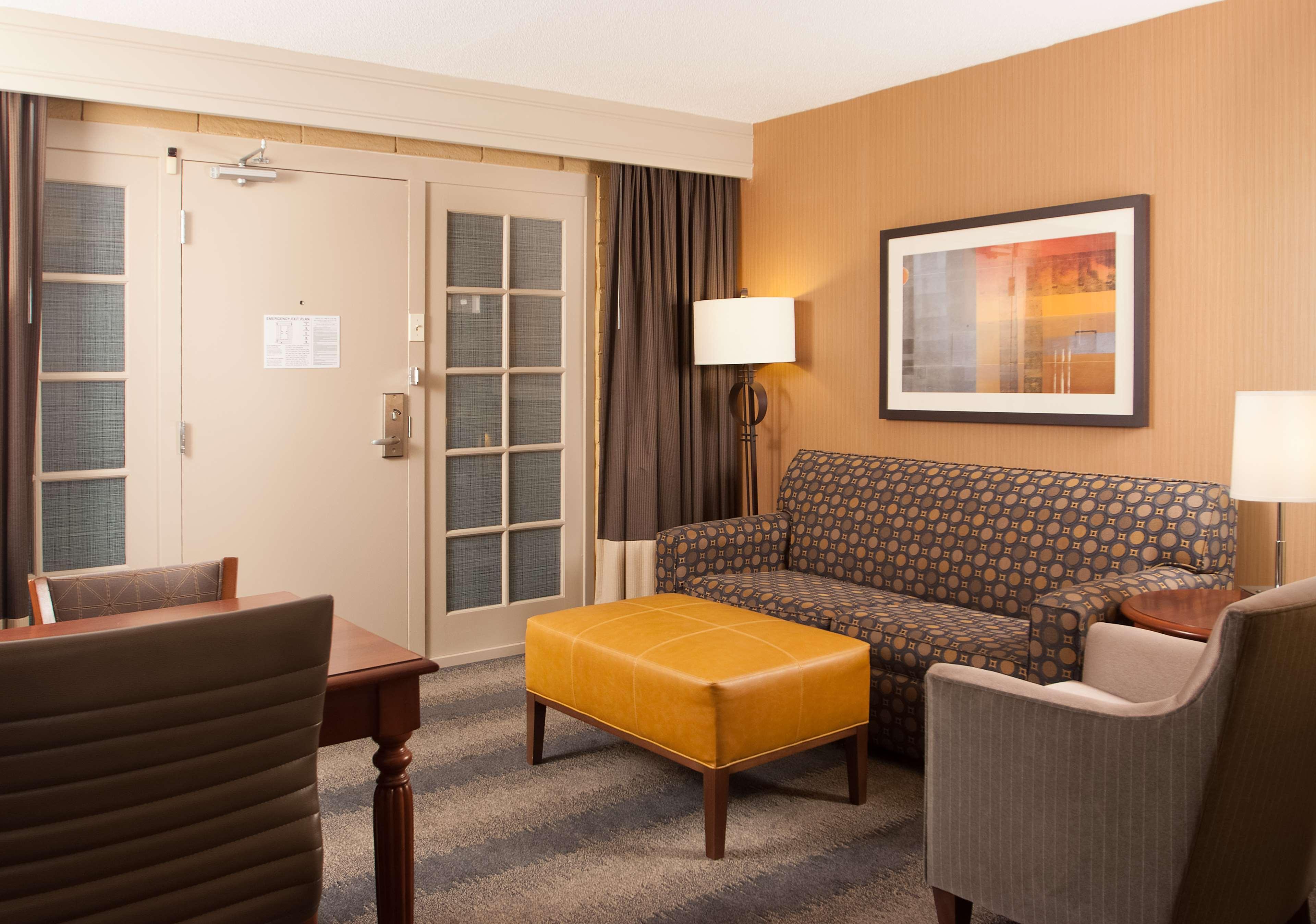 Embassy Suites By Hilton Bloomington/Minneapolis Exteriör bild