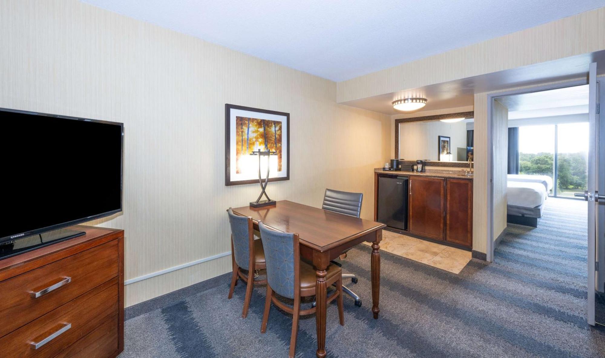 Embassy Suites By Hilton Bloomington/Minneapolis Exteriör bild