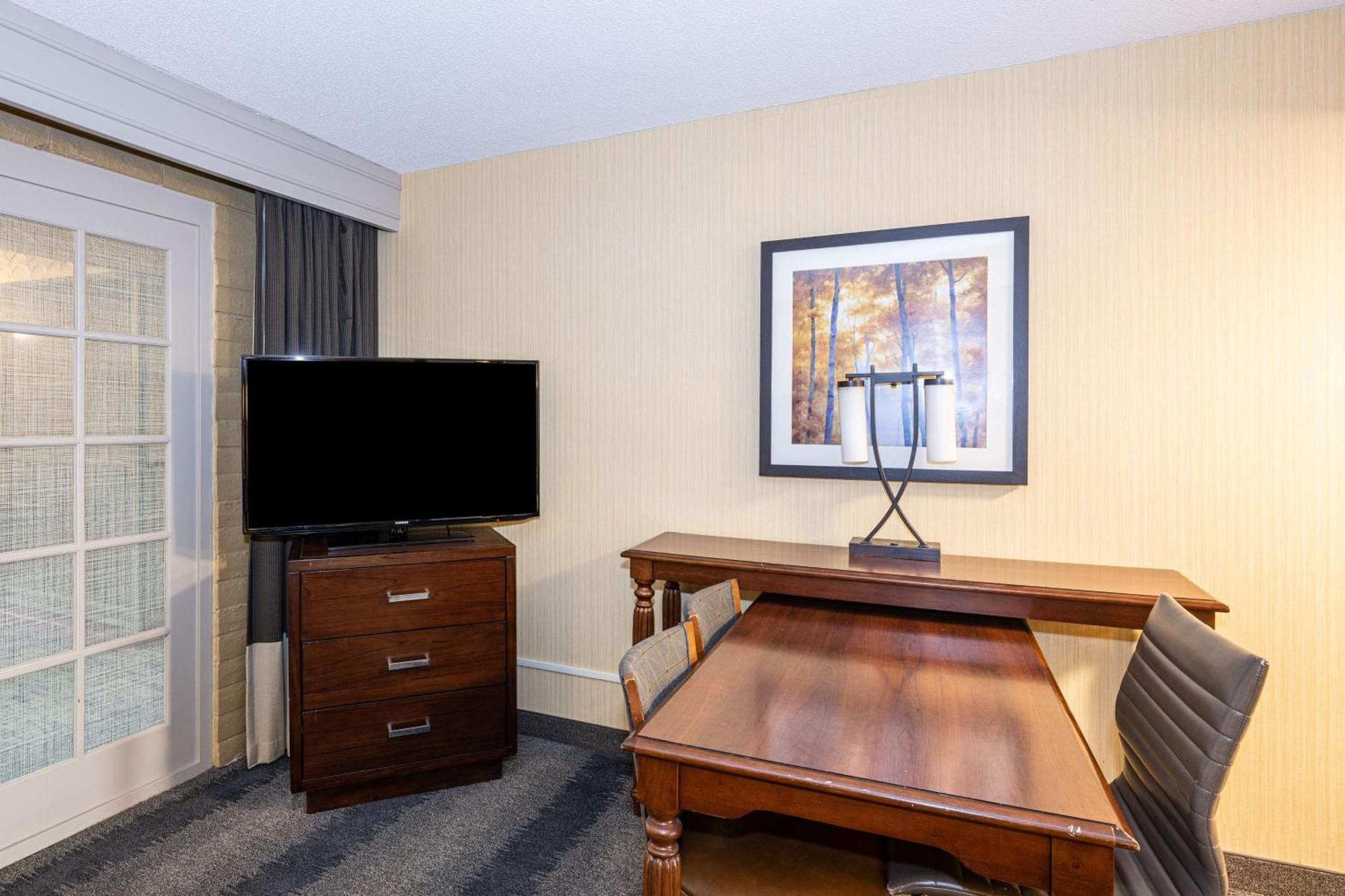 Embassy Suites By Hilton Bloomington/Minneapolis Exteriör bild