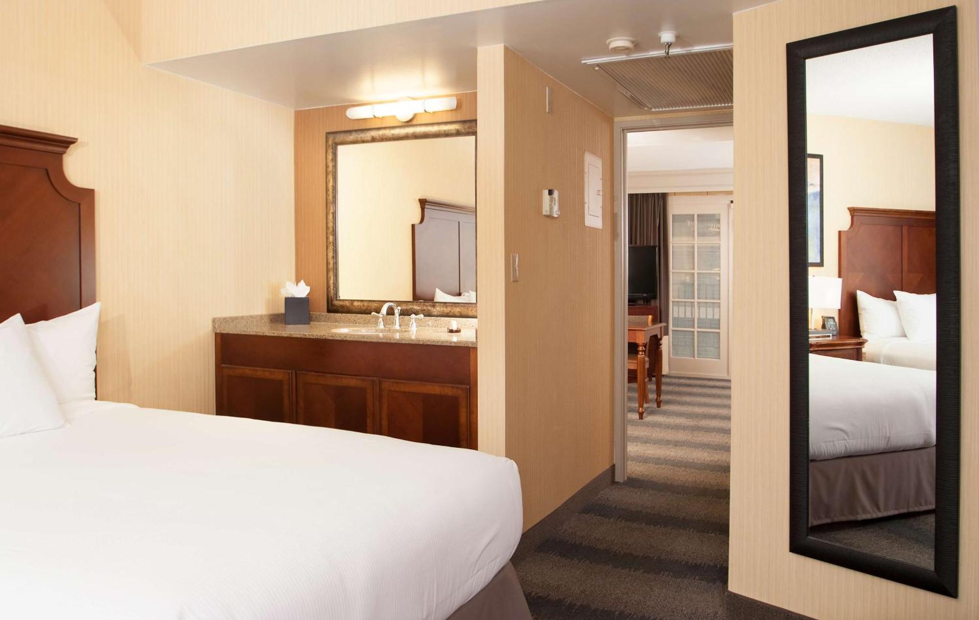 Embassy Suites By Hilton Bloomington/Minneapolis Exteriör bild