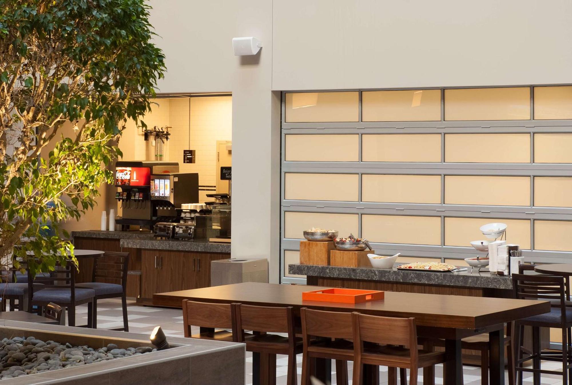 Embassy Suites By Hilton Bloomington/Minneapolis Exteriör bild